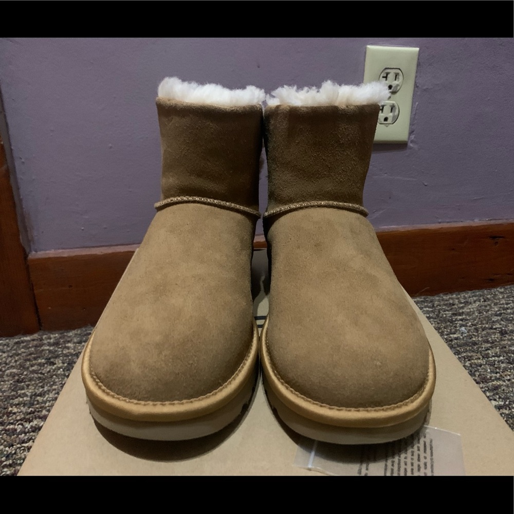 UGG classic bling mini chestnut boots *brand new,never worn*